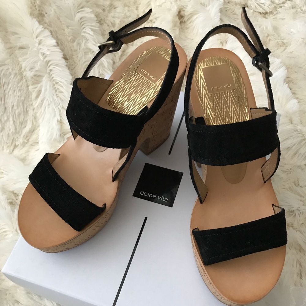Dolce vita flat form sandals